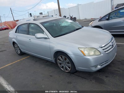 Toyota Avalon 2005