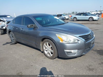 Nissan Altima 2015