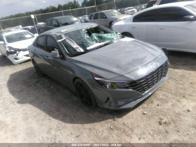 Hyundai Elantra 2022