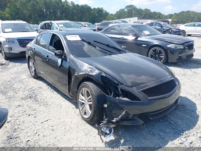 INFINITI Q40 2015