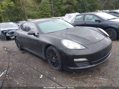 PORSCHE PANAMERA 2011