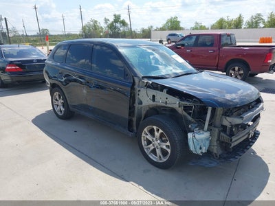 Mitsubishi Outlander 2015