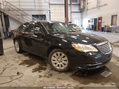 Chrysler 200 2013
