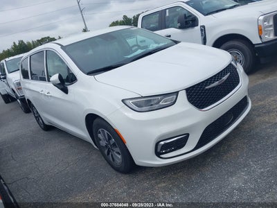 Chrysler Pacifica 2023