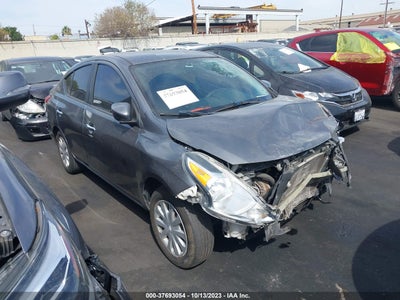 Nissan Versa 2016
