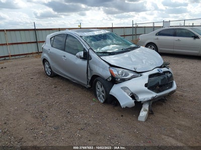 Toyota Prius c 2015