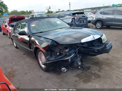 Lincoln Town car 2001