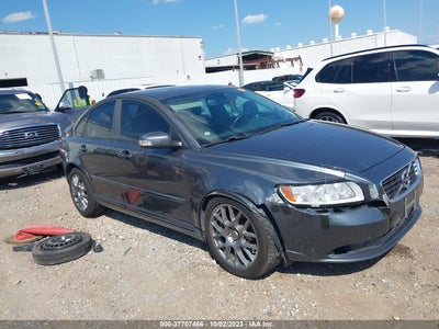 Volvo S40 2011