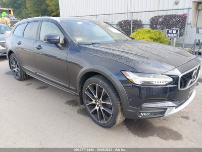 Volvo V90 cross country 2017
