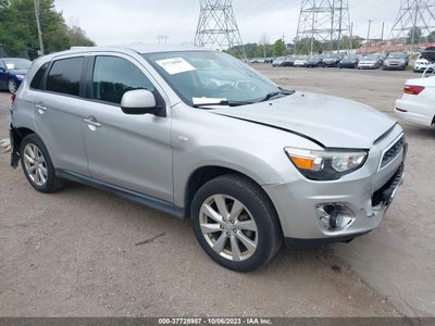 Mitsubishi Outlander sport 2014