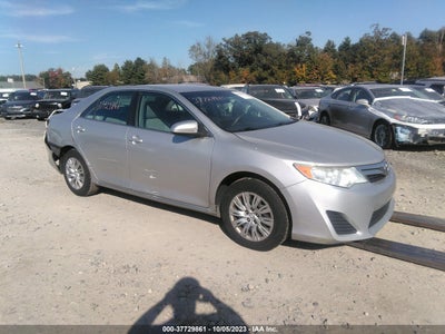 TOYOTA CAMRY 2012