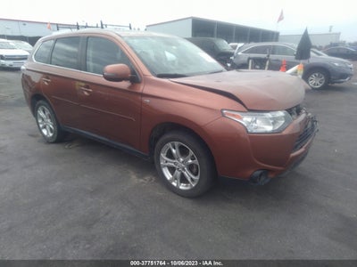 Mitsubishi Outlander 2014