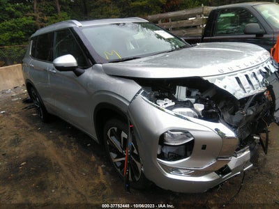 Mitsubishi Outlander 2023
