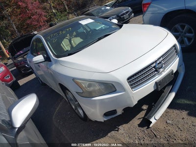 Nissan Maxima 2010
