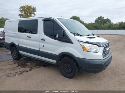 Ford Transit-250 2015