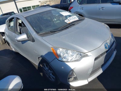 Toyota Prius c 2014