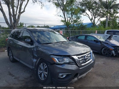 Nissan Pathfinder 2019