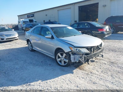 Toyota Camry 2014