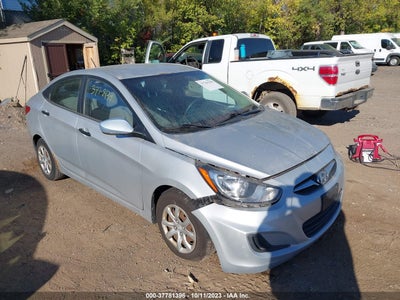 Hyundai Accent 2012