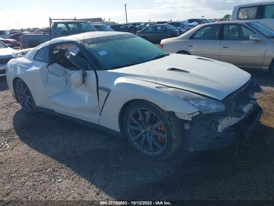 Nissan Gt-r 2014