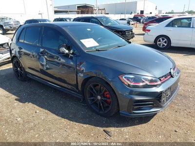 Volkswagen Golf 2021