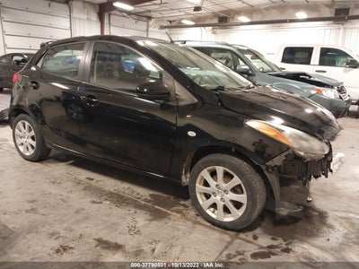 Mazda 2 2011