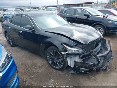 Infiniti Q70 2016