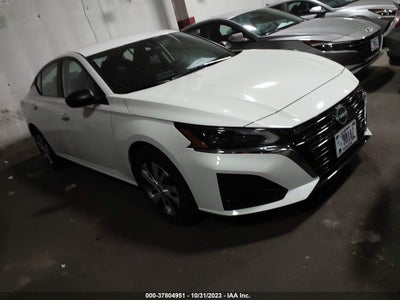 Nissan Altima 2024