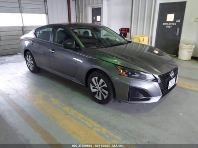 Nissan Altima 2024