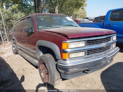 Chevrolet Suburban 1999