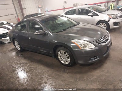 Nissan Altima 2012