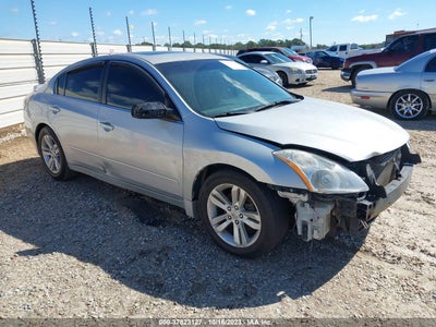 Nissan Altima 2012