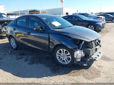 Scion Ia 2016