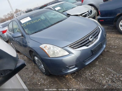 Nissan Altima 2012