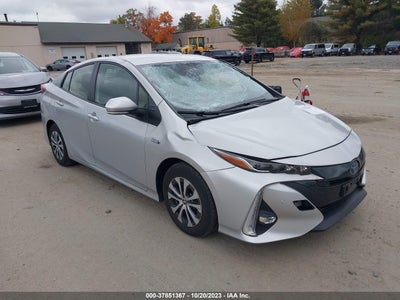 Toyota Prius prime 2021