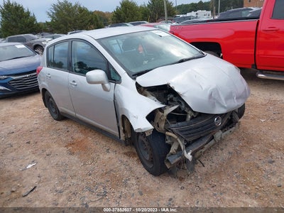 NISSAN VERSA 2011