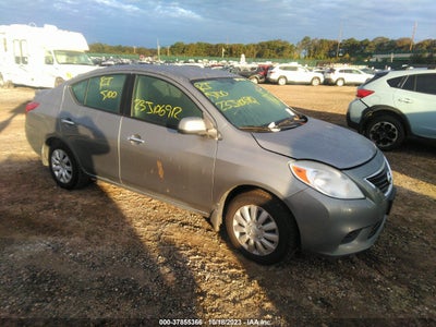 Nissan Versa 2014