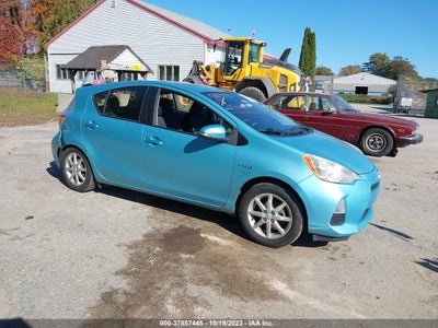 Toyota Prius c 2013