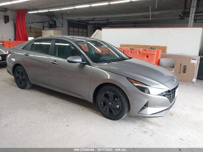 Hyundai Elantra 2023