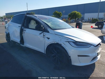 Tesla Model x 2023