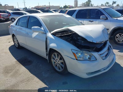 Toyota Avalon 2005