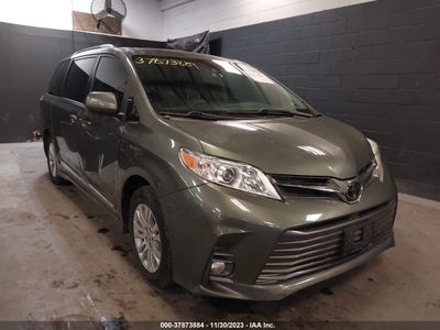 Toyota Sienna 2019