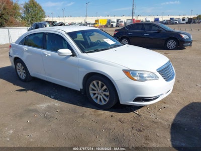Chrysler 200 2011