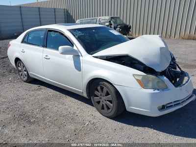 Toyota Avalon 2005