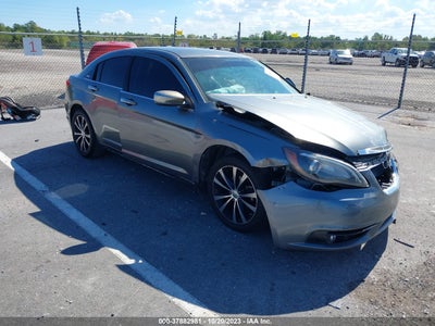 Chrysler 200 2013