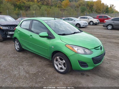 Mazda 2 2011