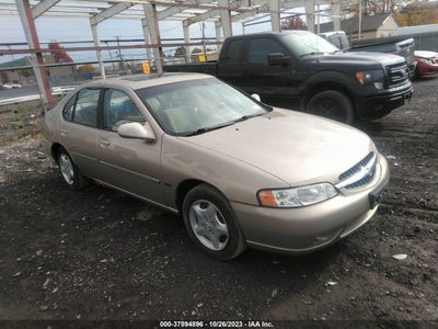 Nissan Altima 2001