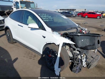 Tesla Model x 2023