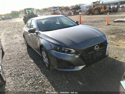 Nissan Altima 2024