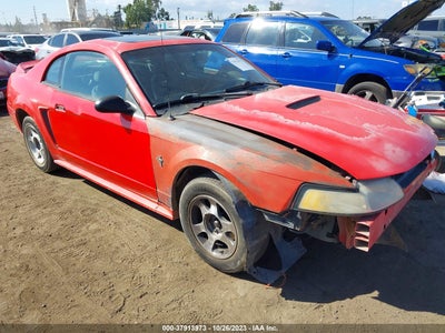 Ford Mustang 2000